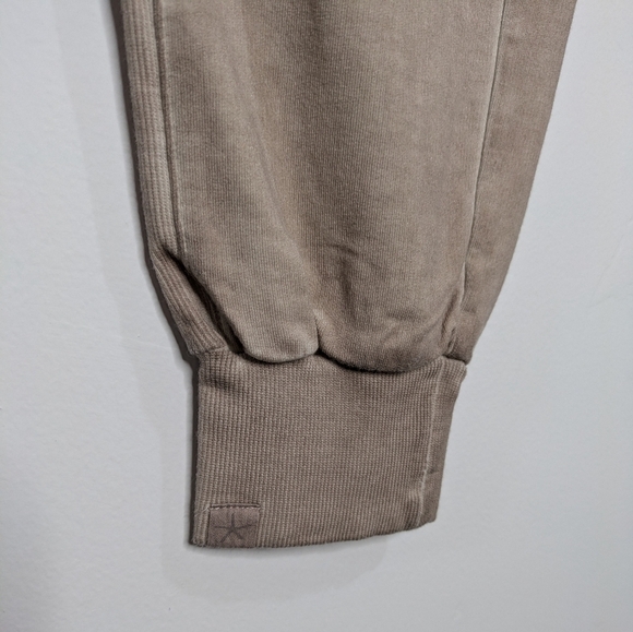 Barefoot Dreams Malibu Collection tan jogger sweatpant XS - Picture 5 of 13